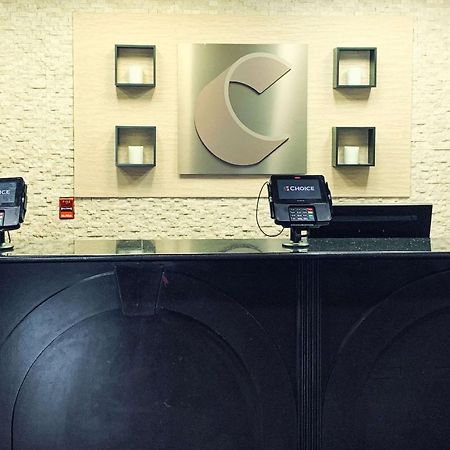 Comfort Inn & Suites Atlanta-Smyrna Bagian luar foto