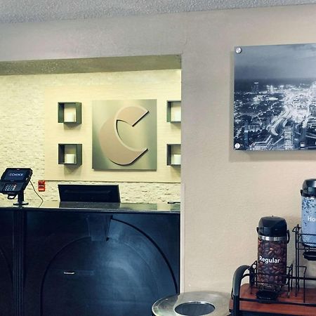 Comfort Inn & Suites Atlanta-Smyrna Bagian luar foto
