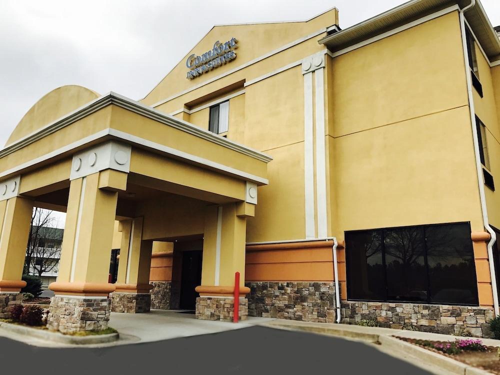 Comfort Inn & Suites Atlanta-Smyrna Bagian luar foto