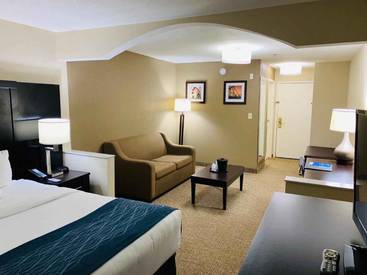 Comfort Inn & Suites Atlanta-Smyrna Bagian luar foto