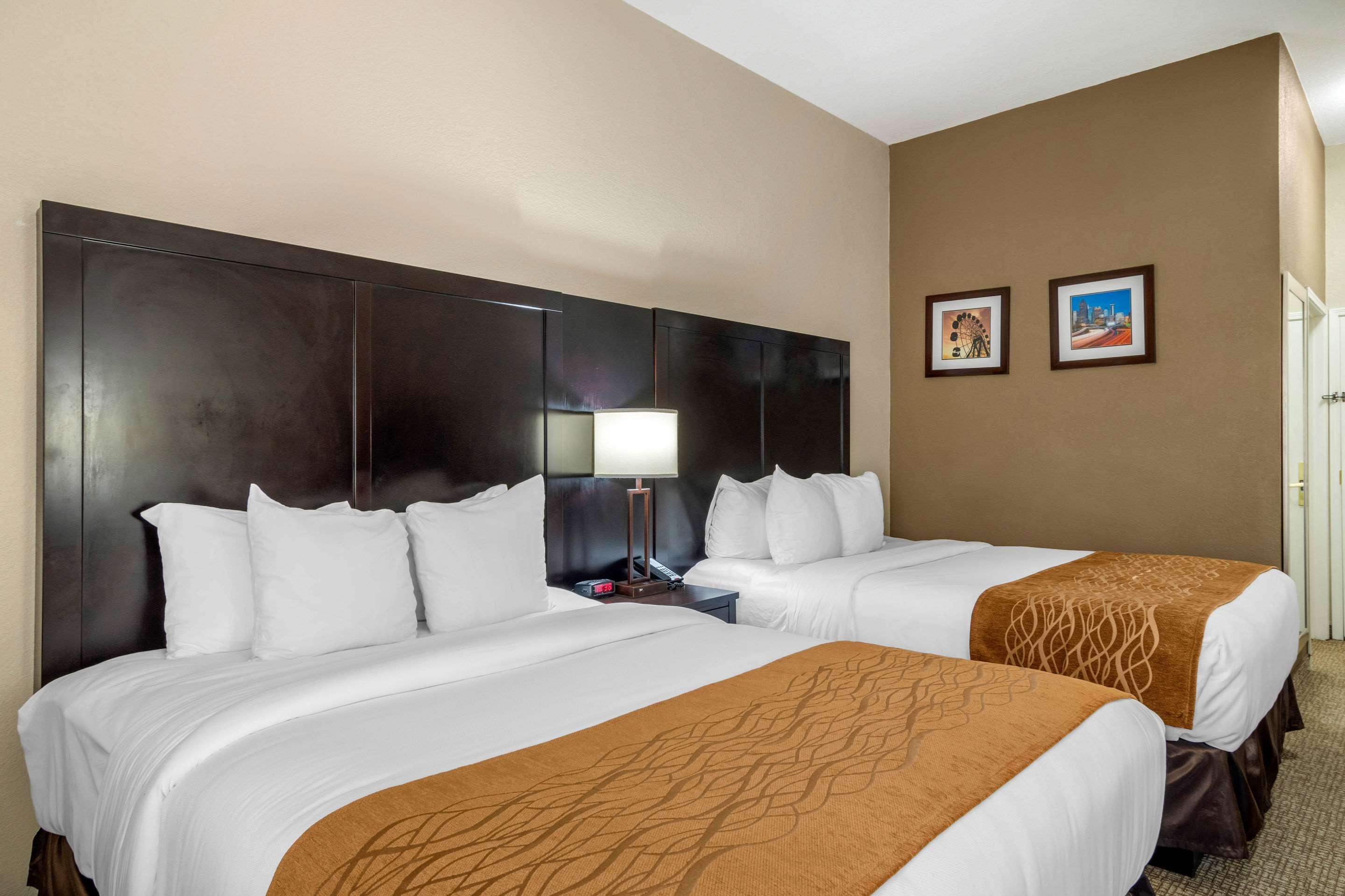 Comfort Inn & Suites Atlanta-Smyrna Bagian luar foto