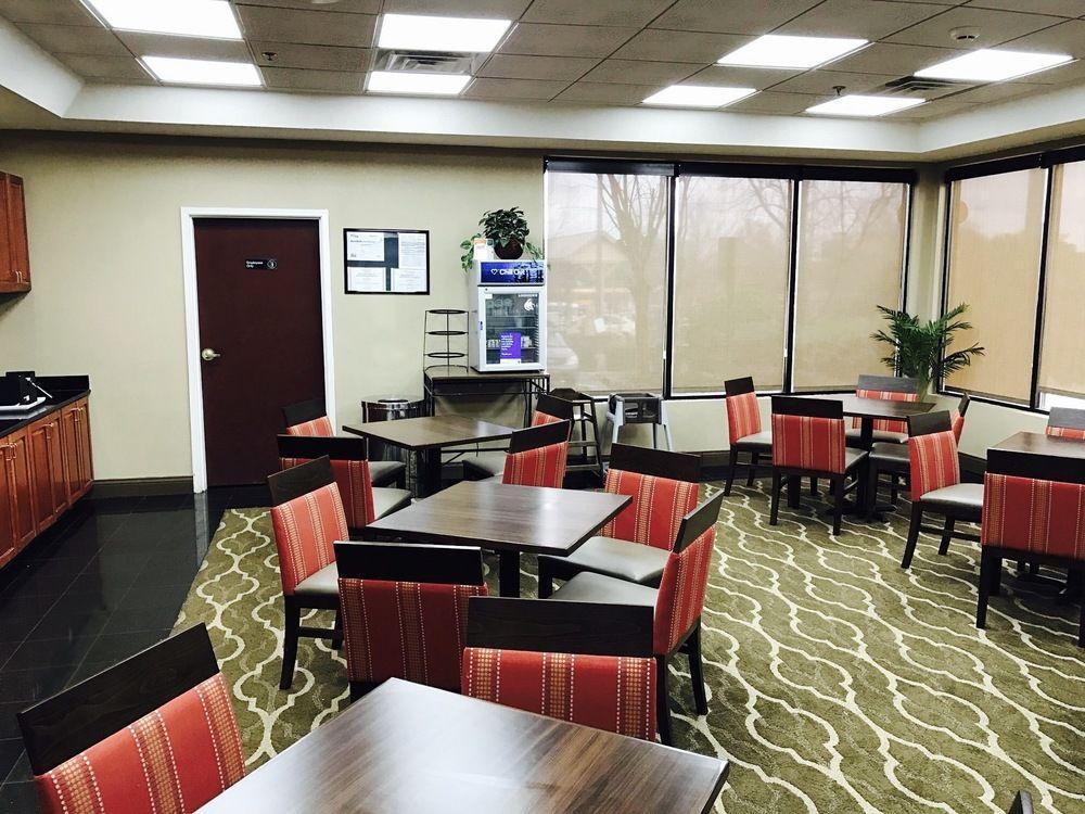Comfort Inn & Suites Atlanta-Smyrna Bagian luar foto