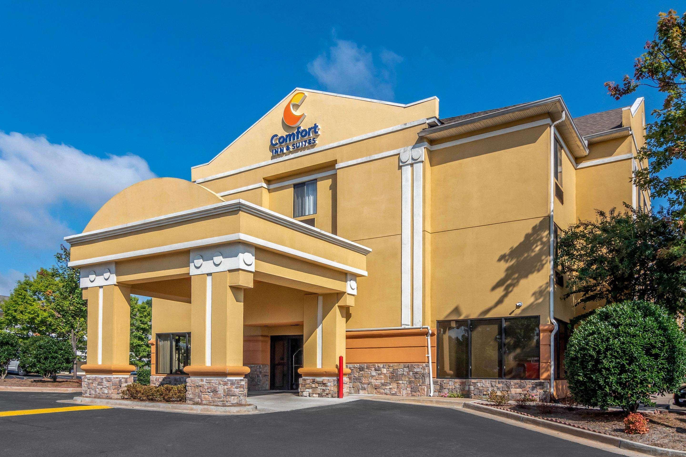 Comfort Inn & Suites Atlanta-Smyrna Bagian luar foto