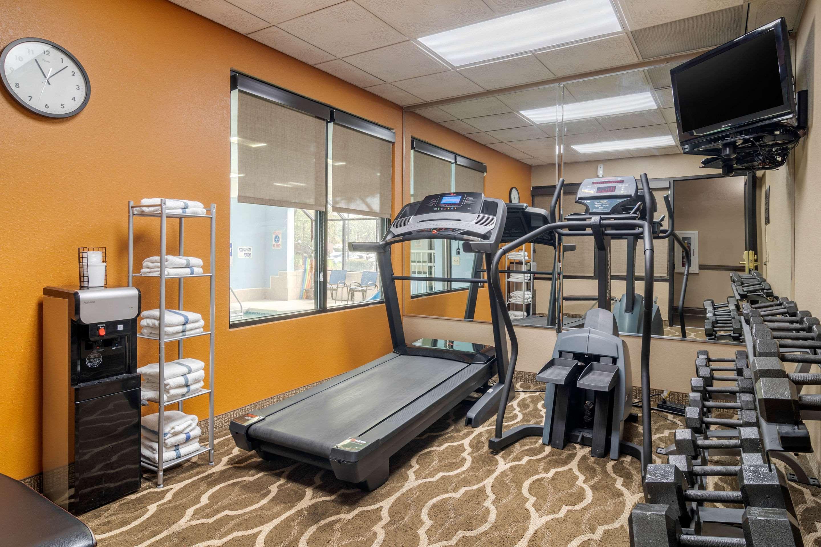 Comfort Inn & Suites Atlanta-Smyrna Bagian luar foto