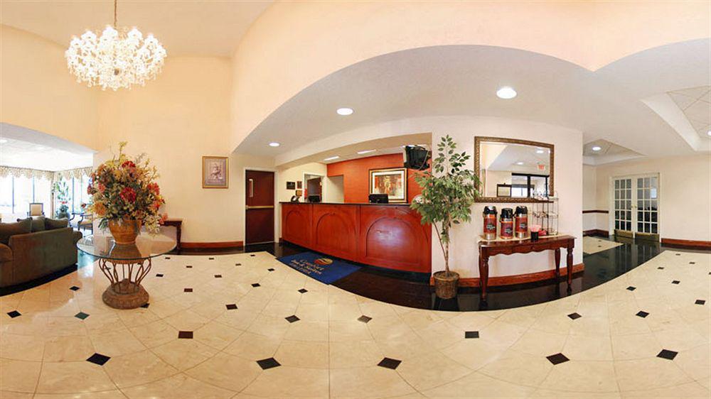 Comfort Inn & Suites Atlanta-Smyrna Bagian luar foto